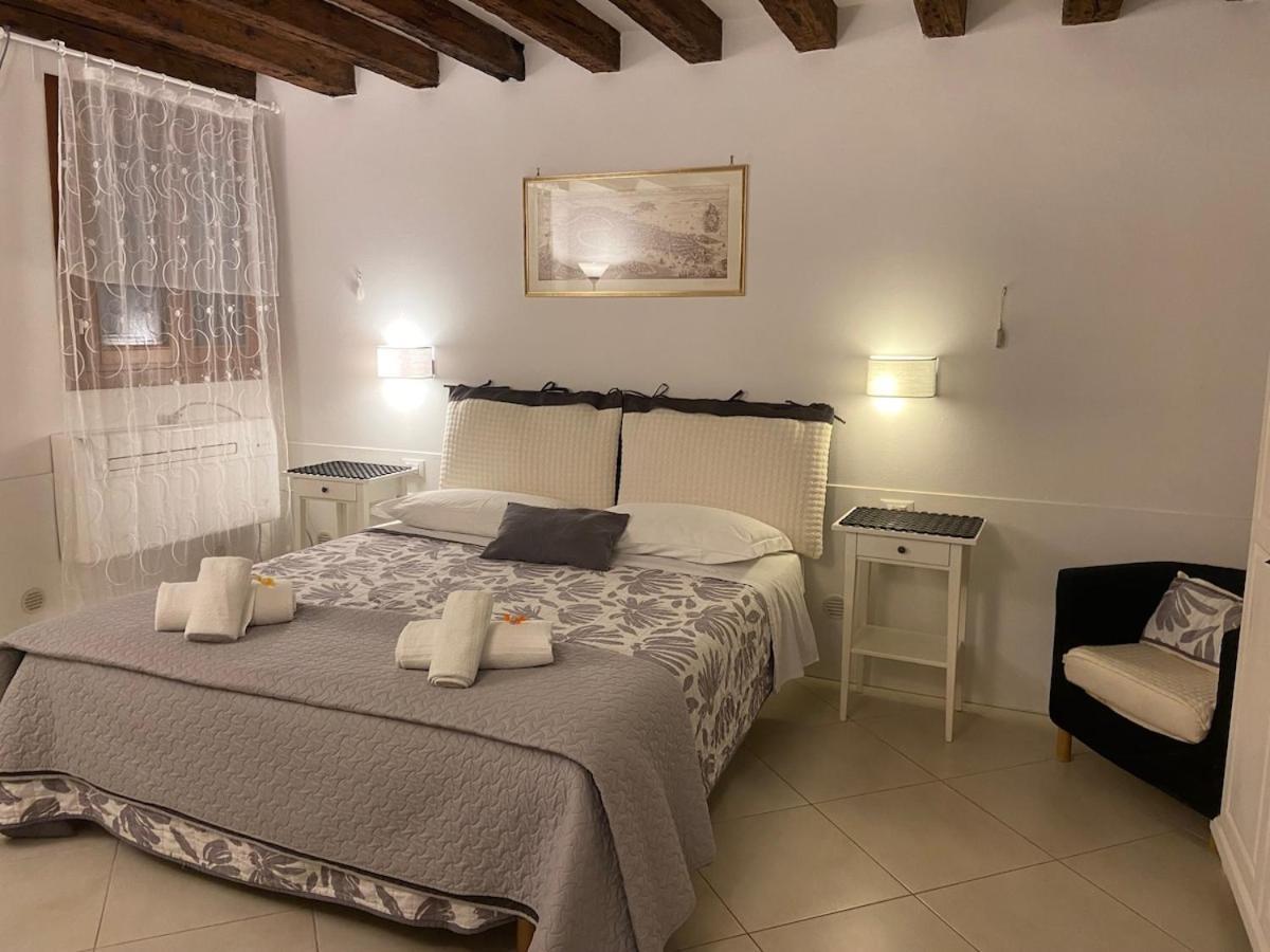 Black & White Home, An Oasis In The Center Apartamento *